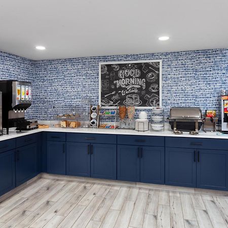 Americinn By Wyndham Eagle River Downtown Bagian luar foto