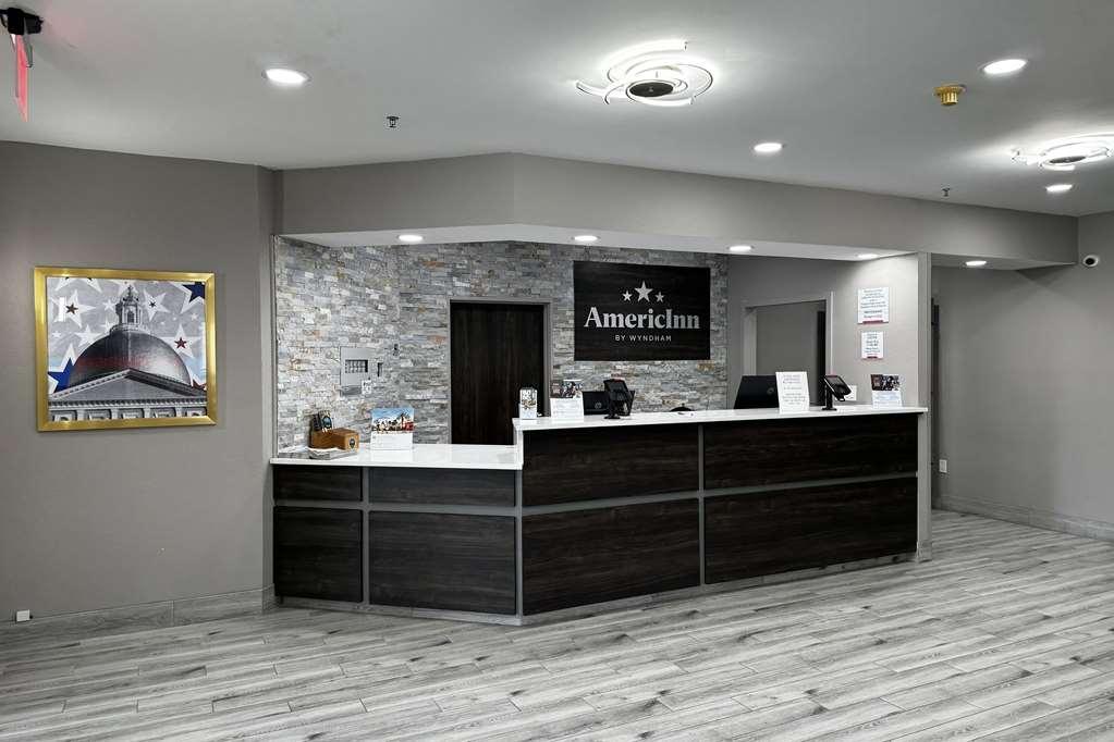 Americinn By Wyndham Eagle River Downtown Interior foto