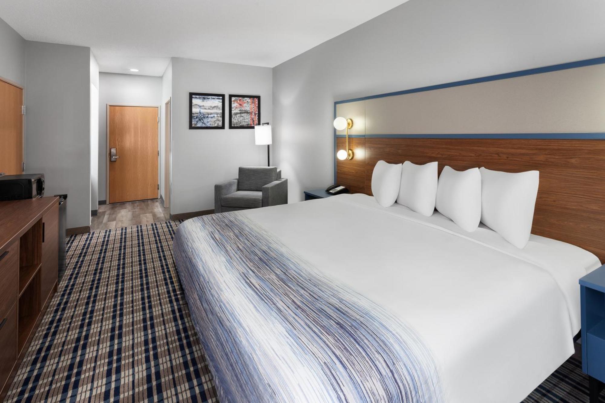 Americinn By Wyndham Eagle River Downtown Bagian luar foto