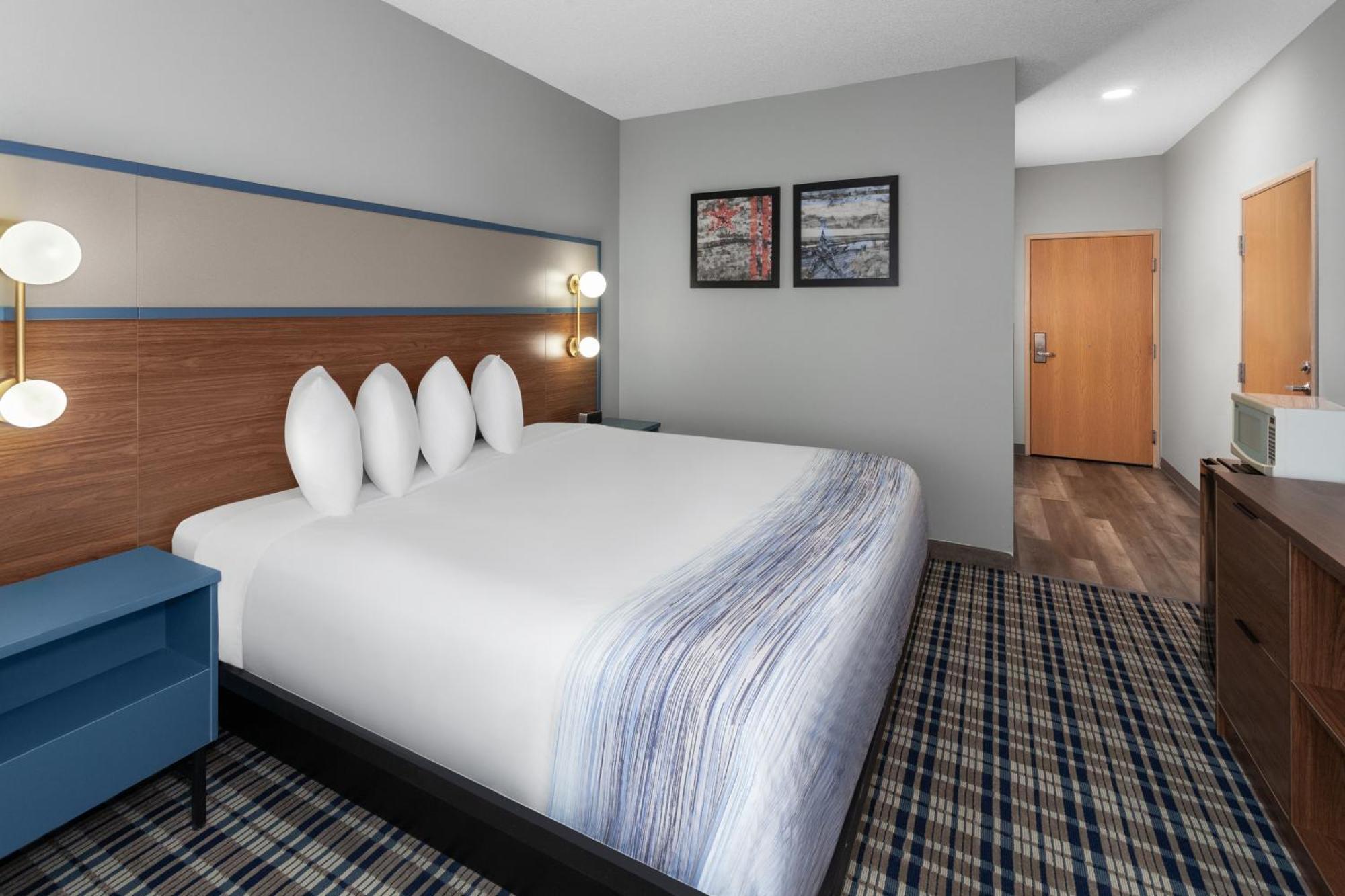 Americinn By Wyndham Eagle River Downtown Bagian luar foto