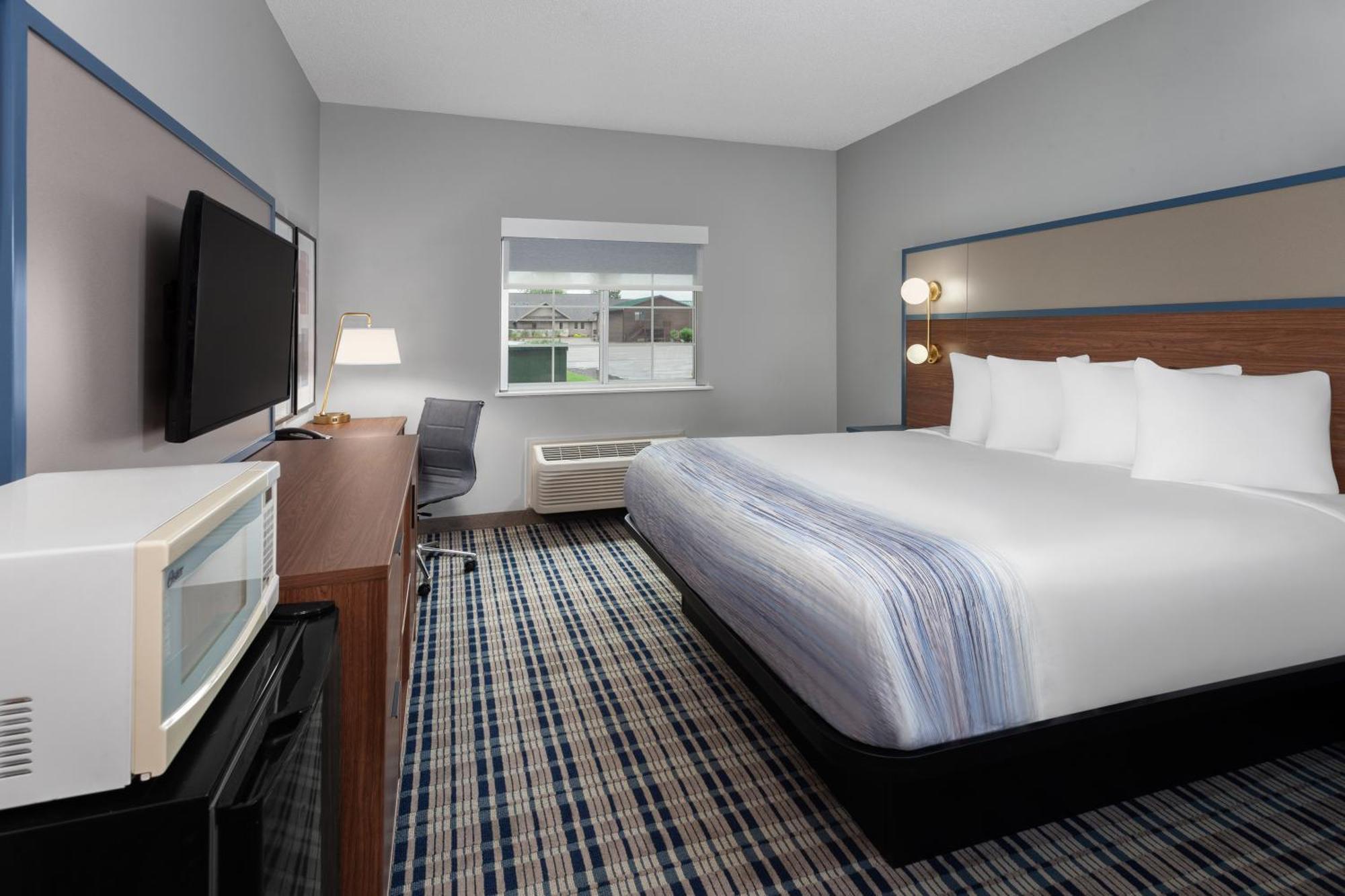 Americinn By Wyndham Eagle River Downtown Bagian luar foto