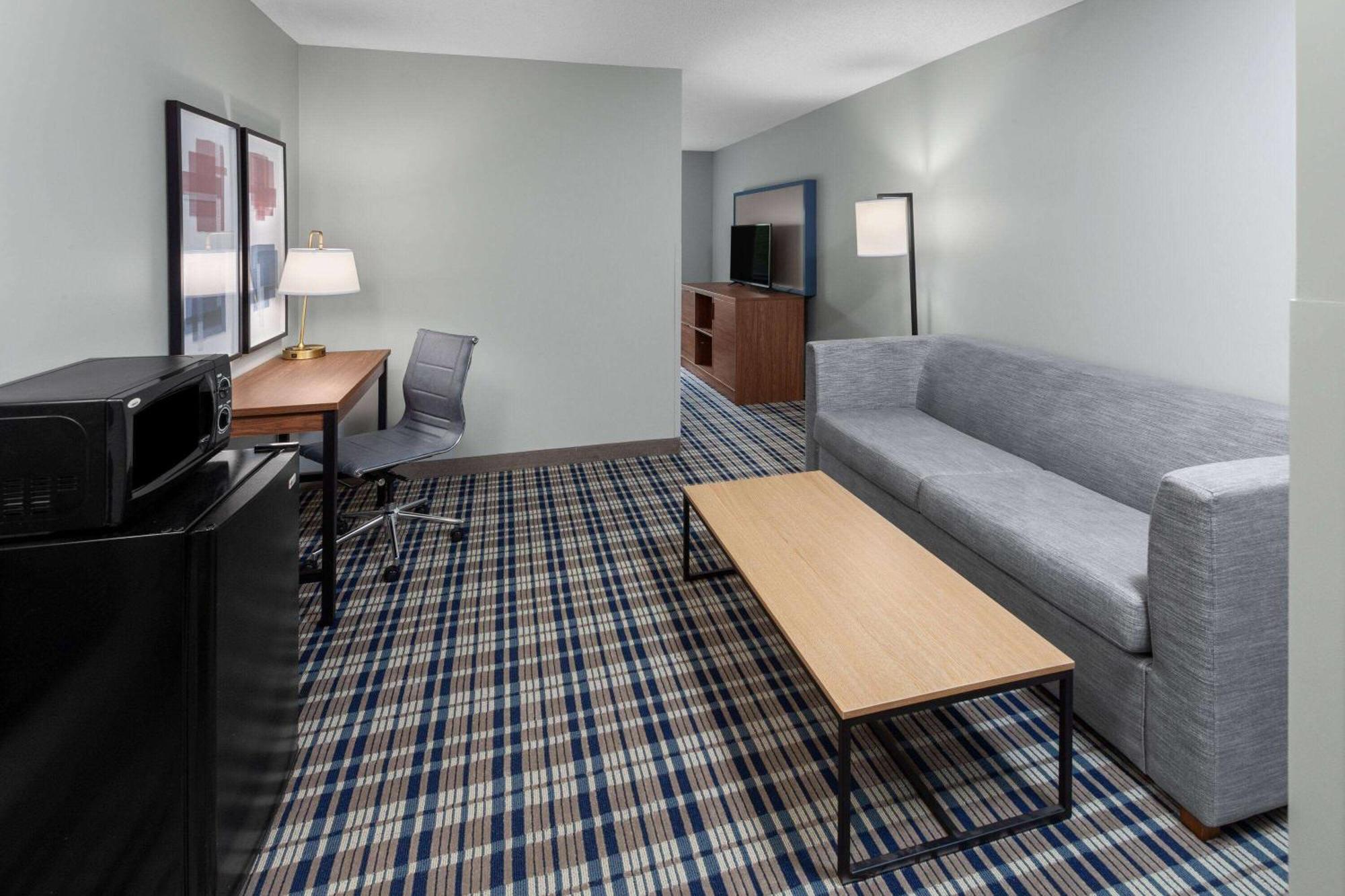 Americinn By Wyndham Eagle River Downtown Bagian luar foto