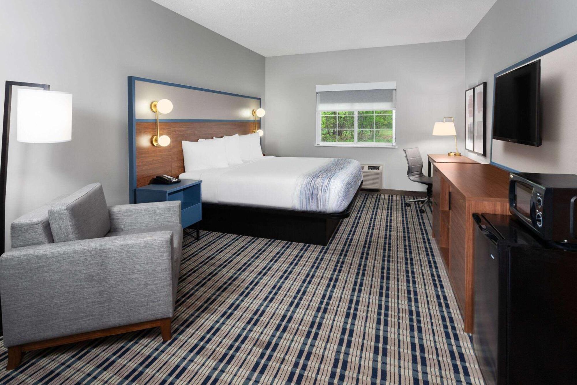 Americinn By Wyndham Eagle River Downtown Bagian luar foto