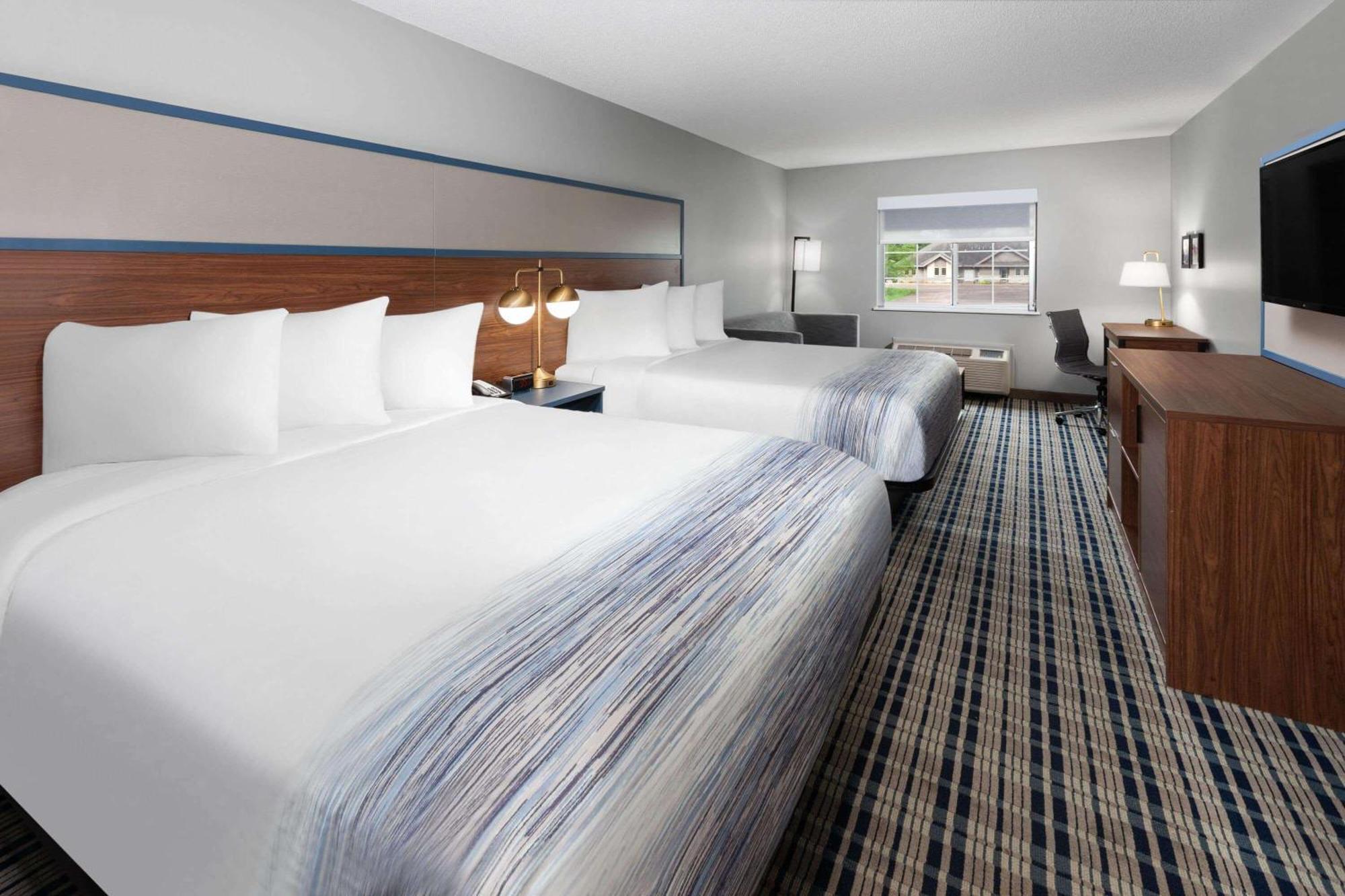 Americinn By Wyndham Eagle River Downtown Bagian luar foto